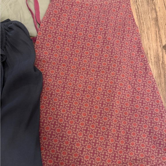 Big bundle of size xs small four clothes. - Picture 3 of 7